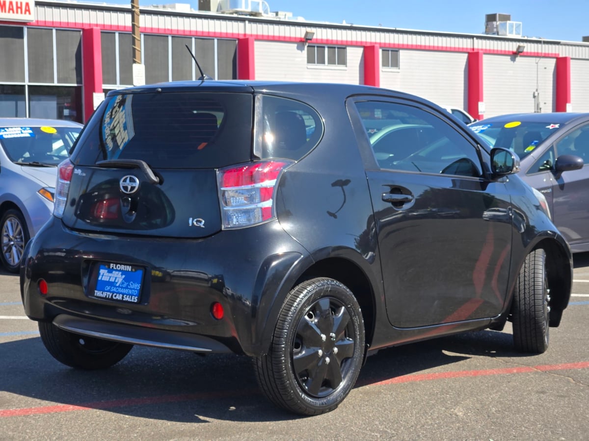 2013 Scion iQ photo 4