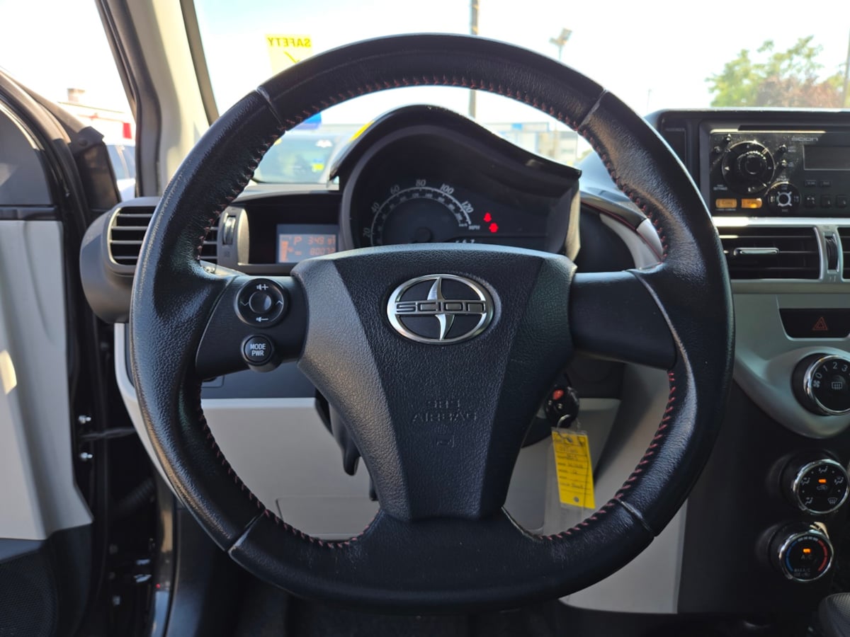 2013 Scion iQ photo 12