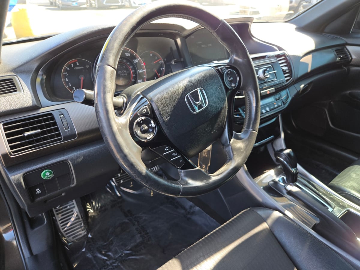 2016 Honda Accord Sport photo 9