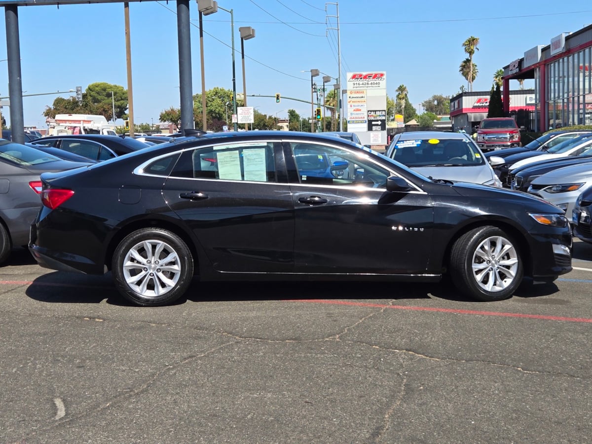 2024 Chevrolet Malibu 1LT photo 4