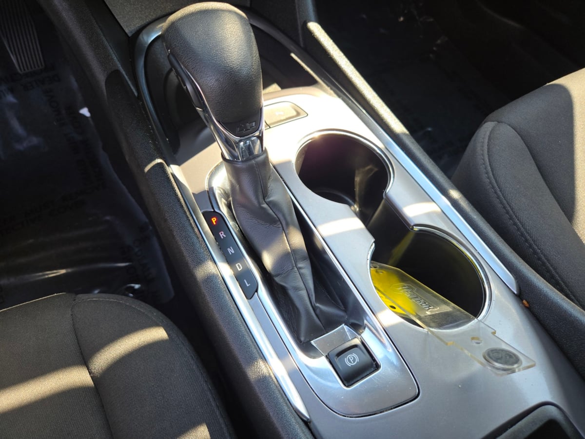 2024 Chevrolet Malibu 1LT photo 13