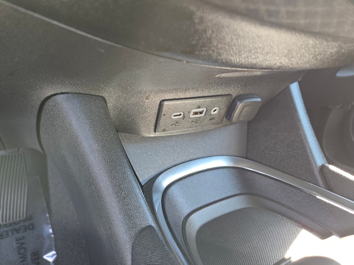 2024 Chevrolet Malibu 1LT photo 14