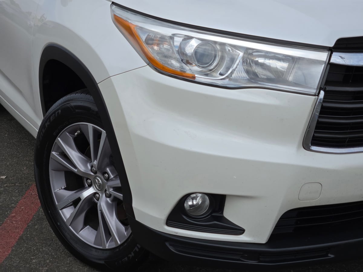 2015 Toyota Highlander XLE photo 3