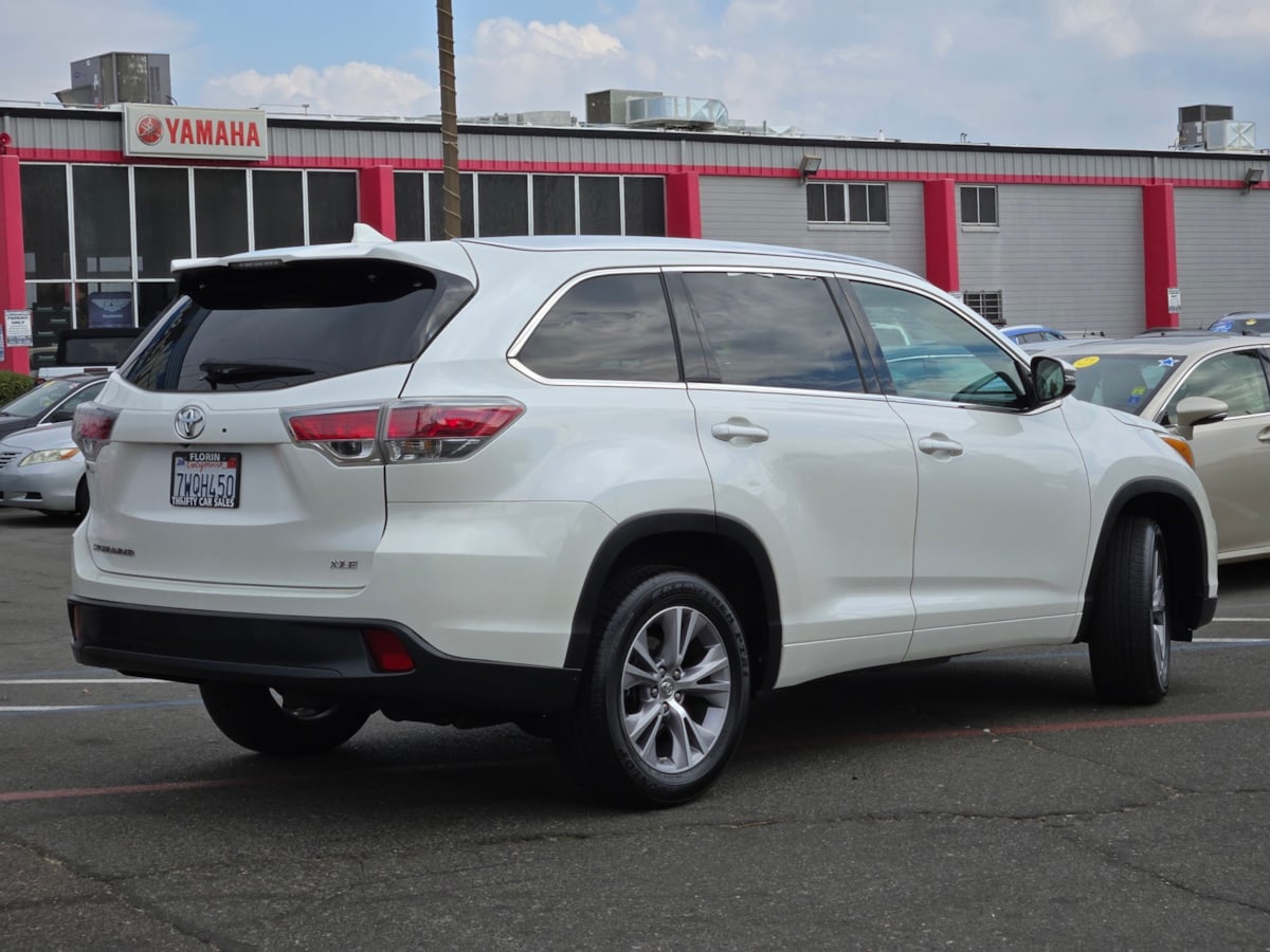2015 Toyota Highlander XLE photo 5
