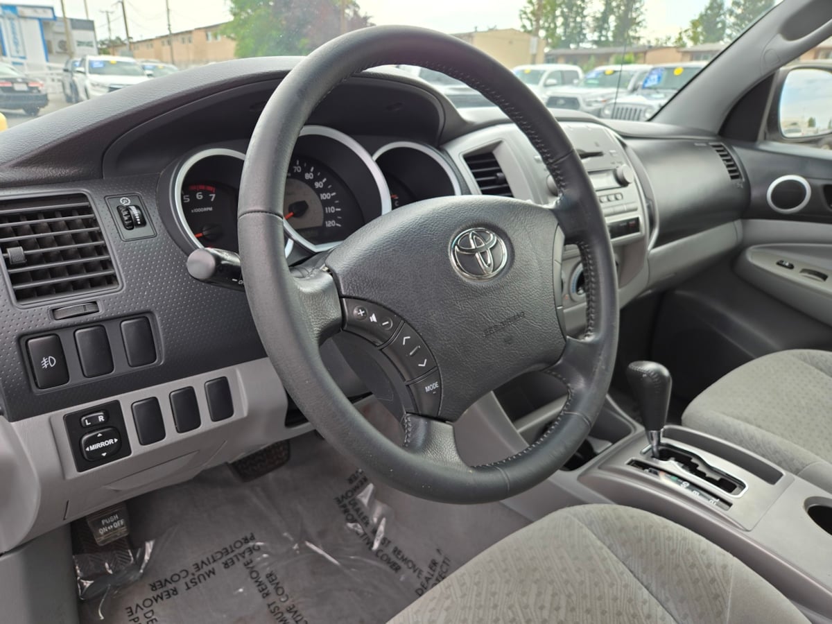 2008 Toyota Tacoma photo 9