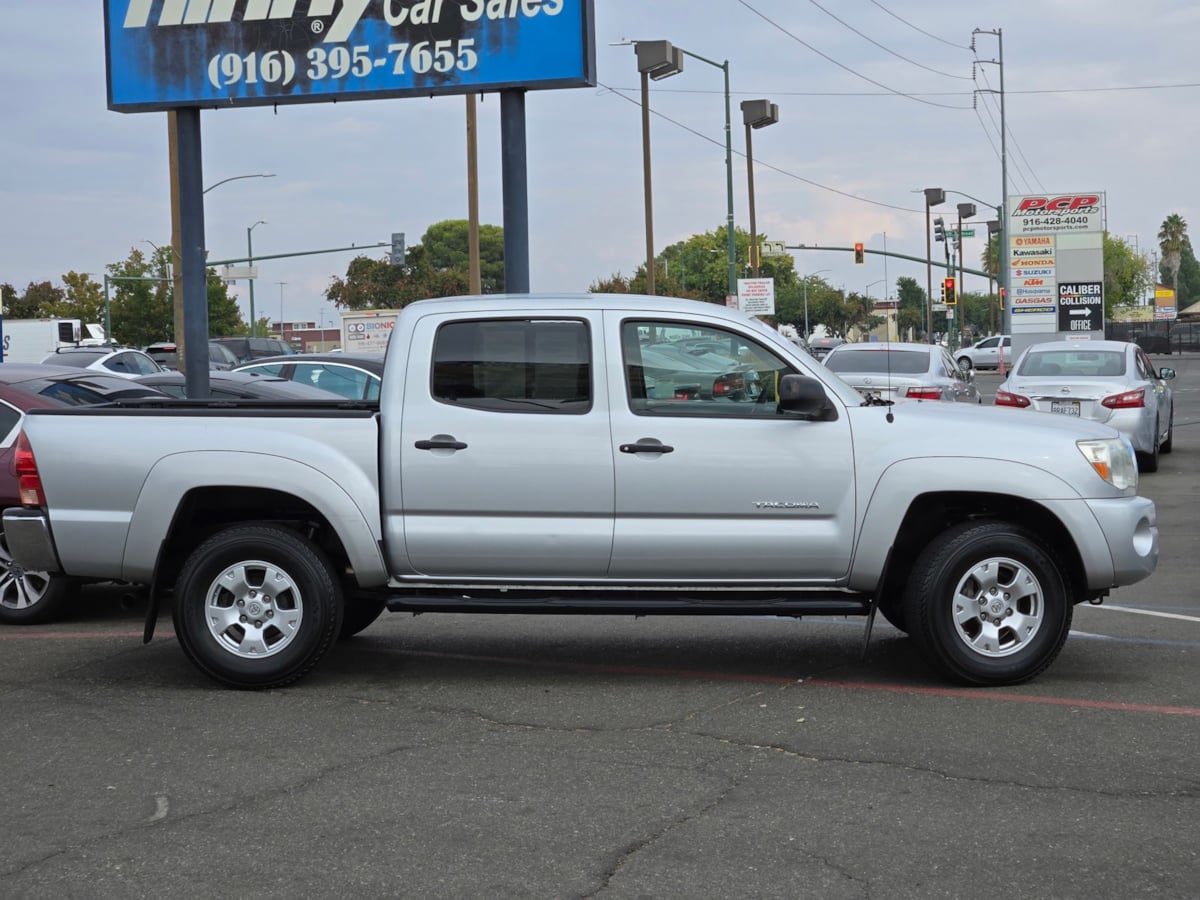 2008 Toyota Tacoma photo 3