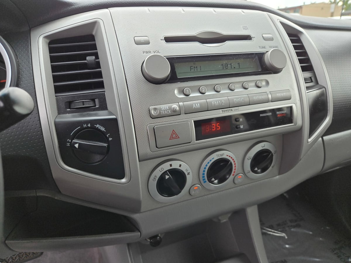 2008 Toyota Tacoma photo 12