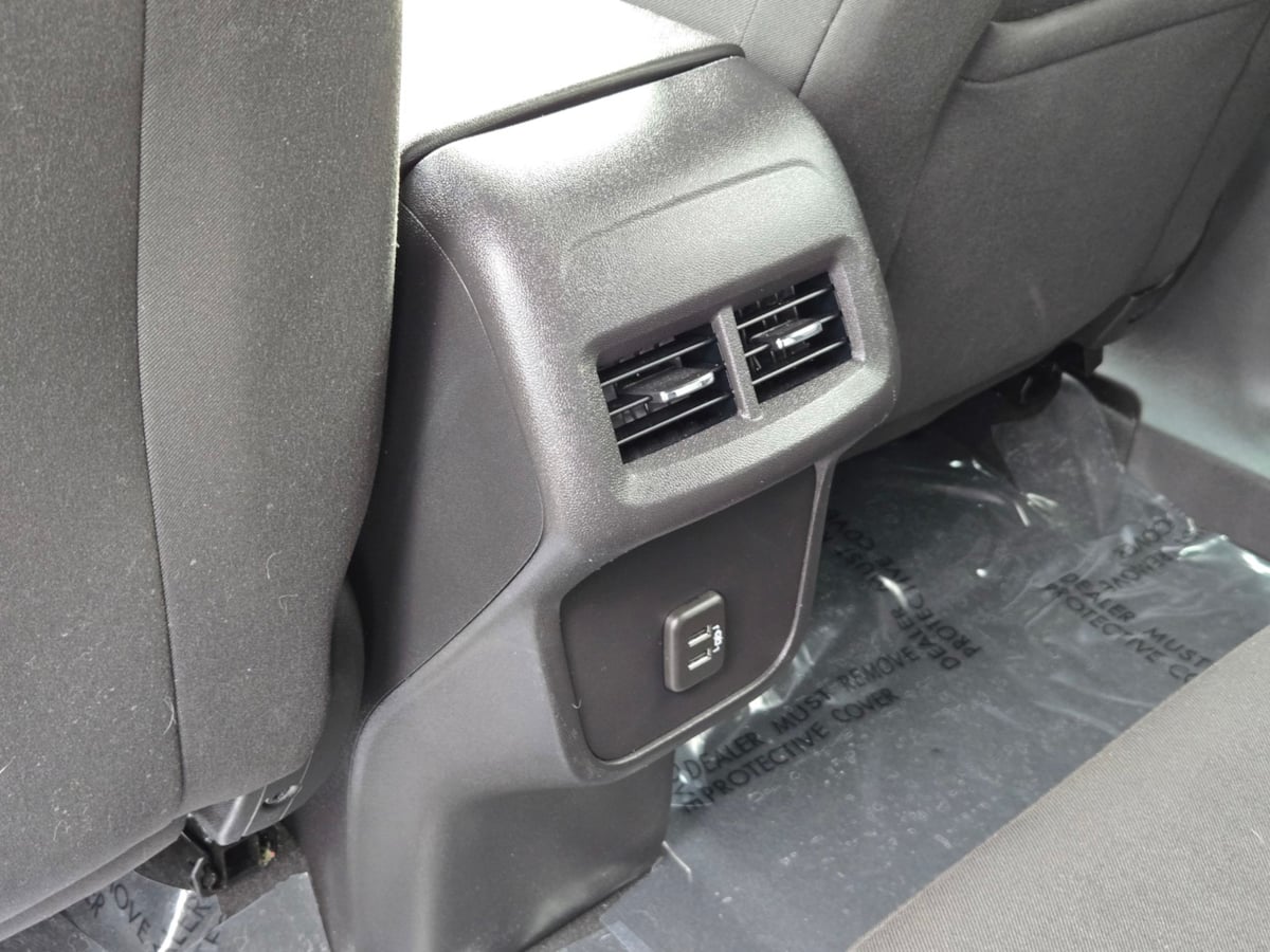 2024 Chevrolet Equinox LT photo 8