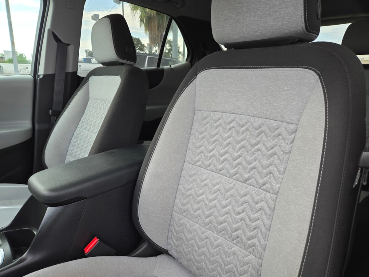 2024 Chevrolet Equinox LT photo 9
