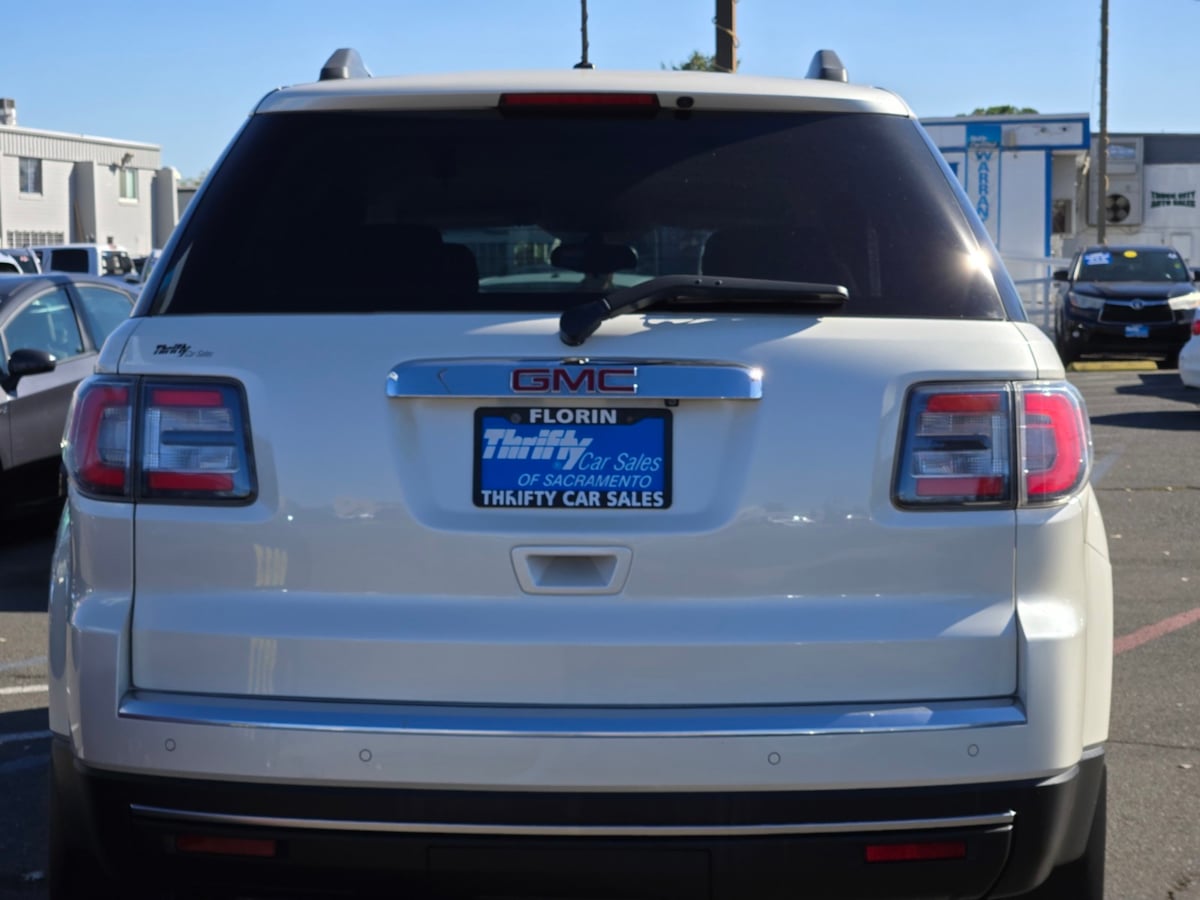 2015 Gmc Acadia SLE photo 3