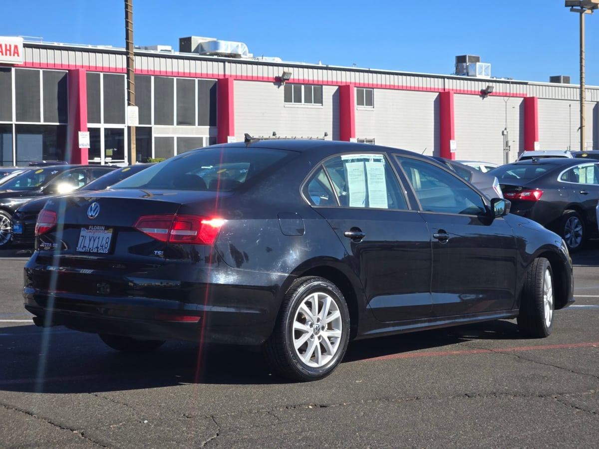 2015 Volkswagen Jetta 1.8T SE photo 5