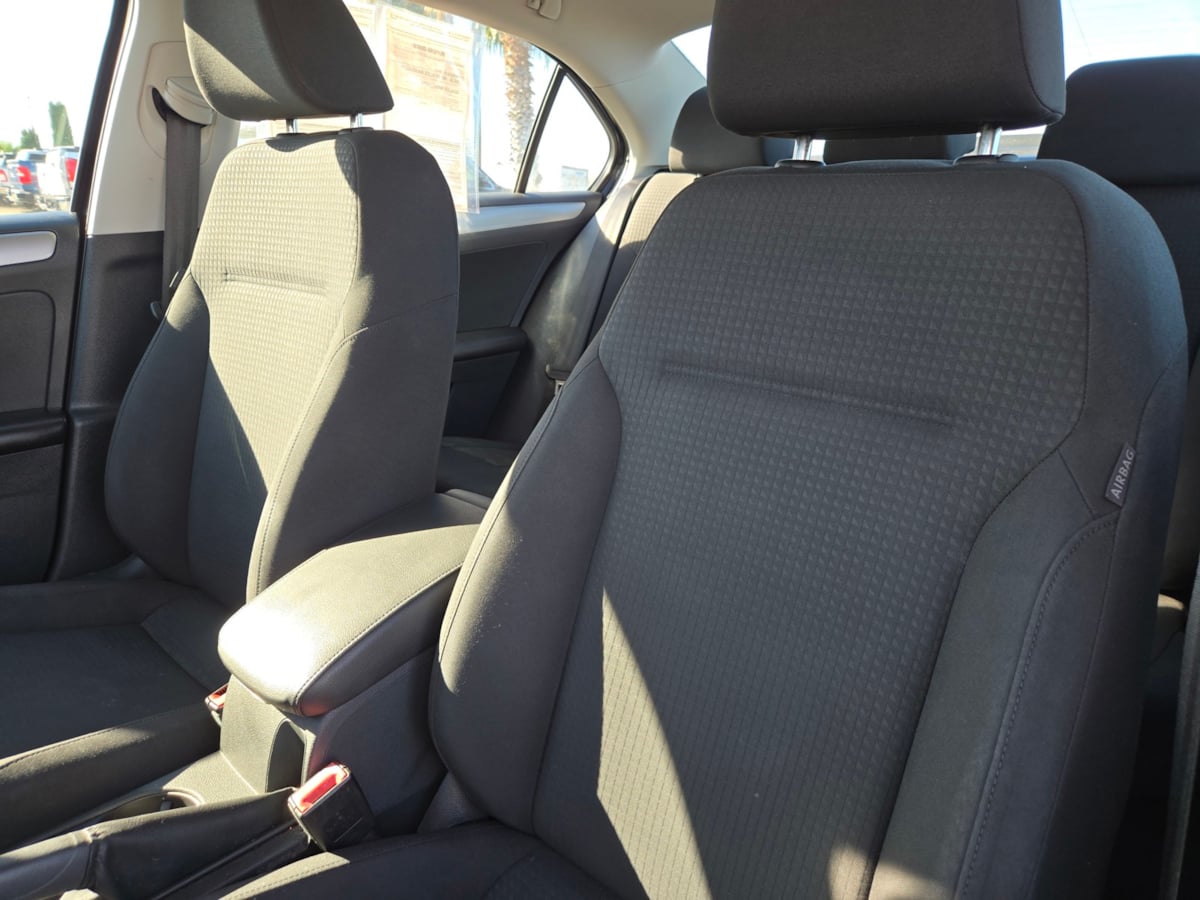 2015 Volkswagen Jetta 1.8T SE photo 10