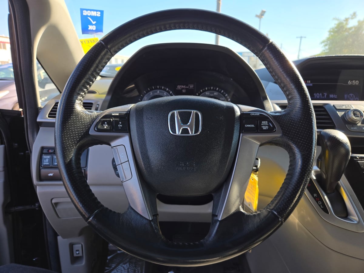 2012 Honda Odyssey EX-L photo 16