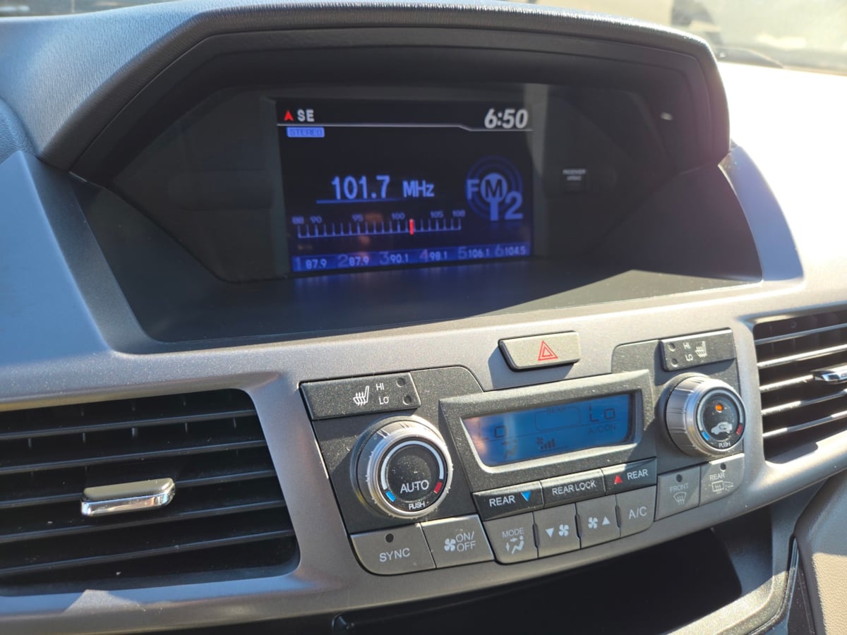 2012 Honda Odyssey EX-L photo 15