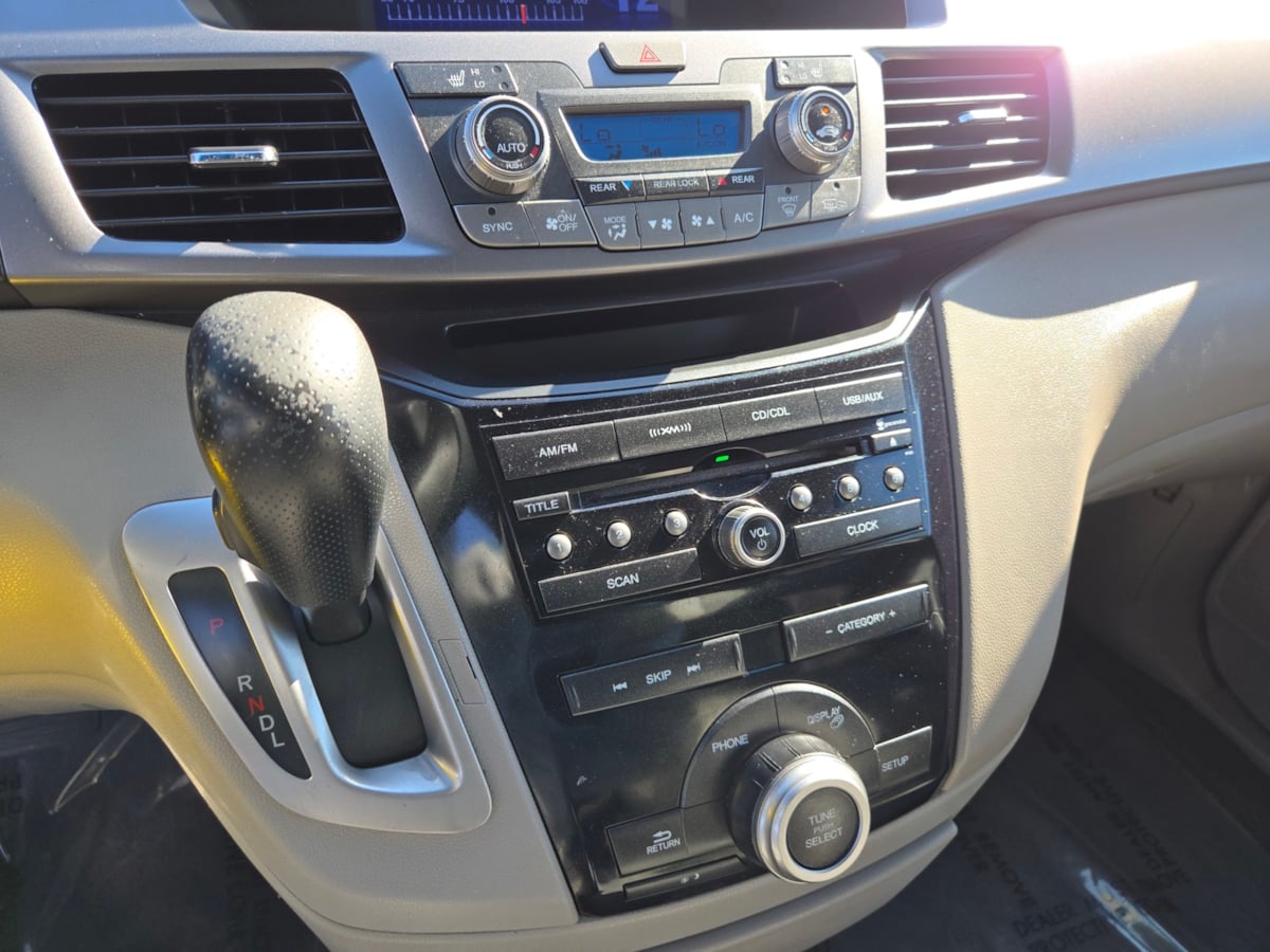 2012 Honda Odyssey EX-L photo 14