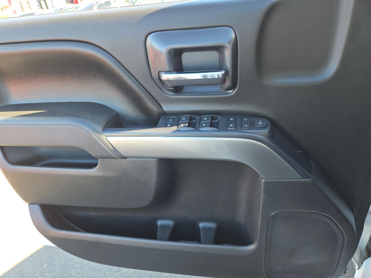 2015 Chevrolet Silverado 1500 LT photo 11