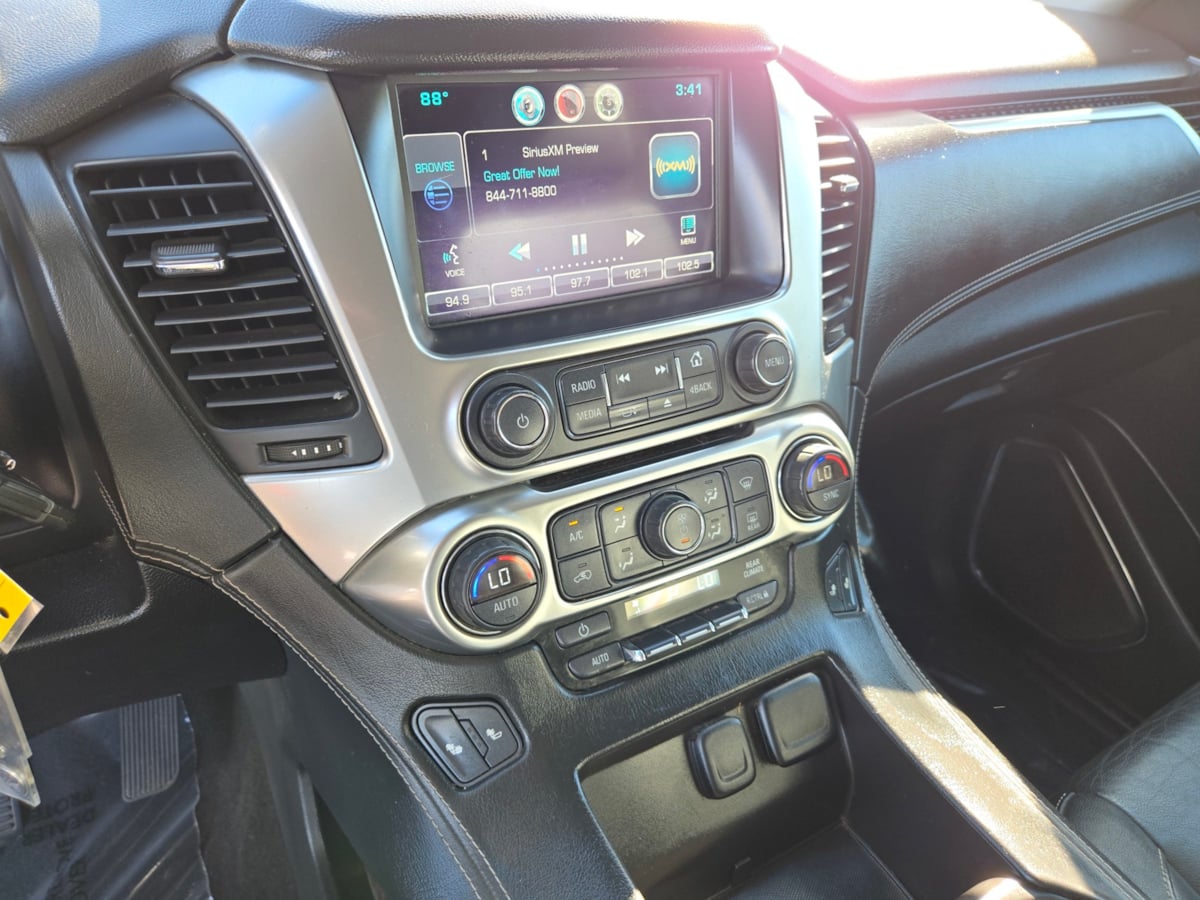 2015 Chevrolet Tahoe LT photo 11