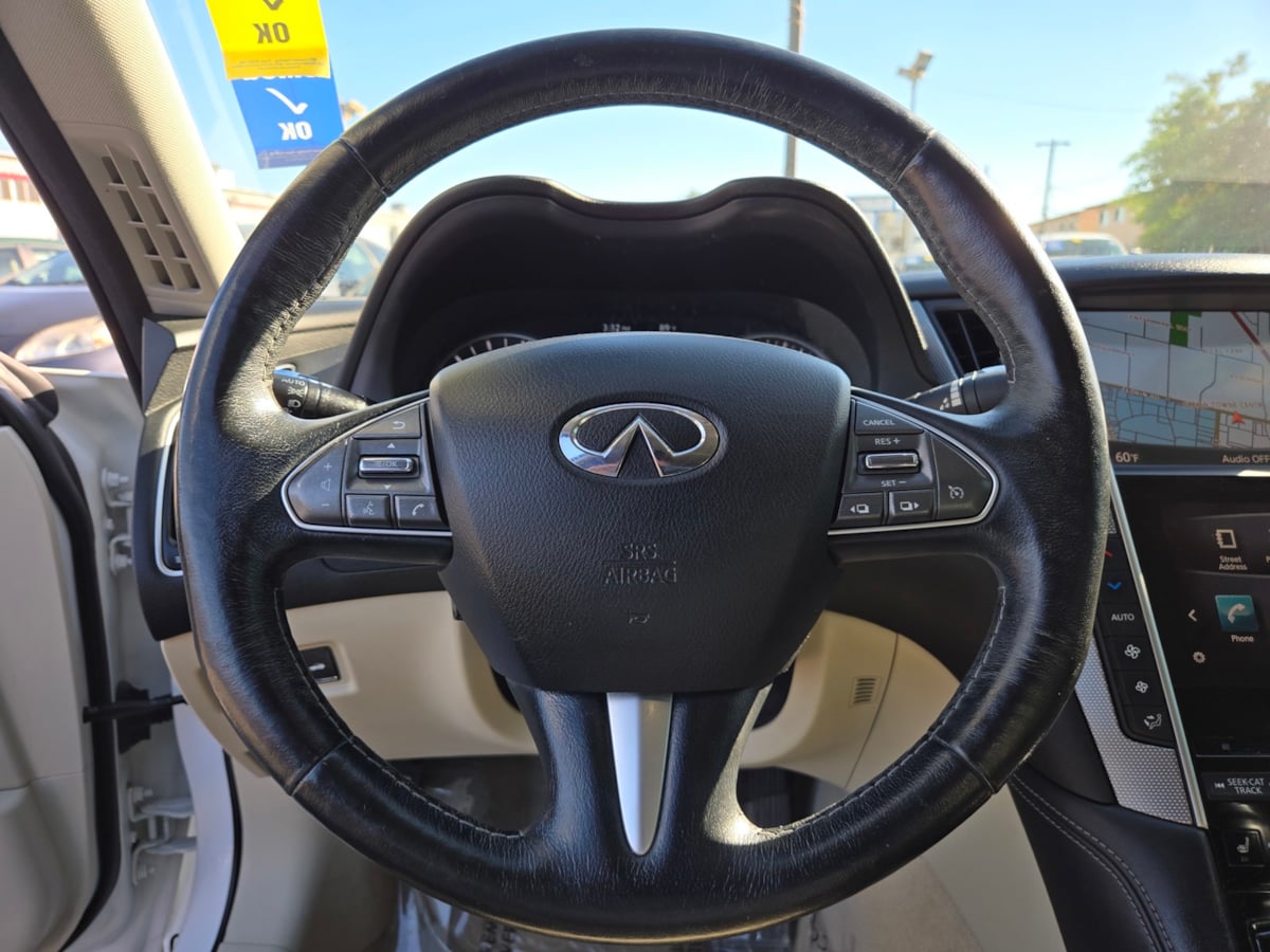 2016 Infiniti Q50 3.0t Premium photo 12