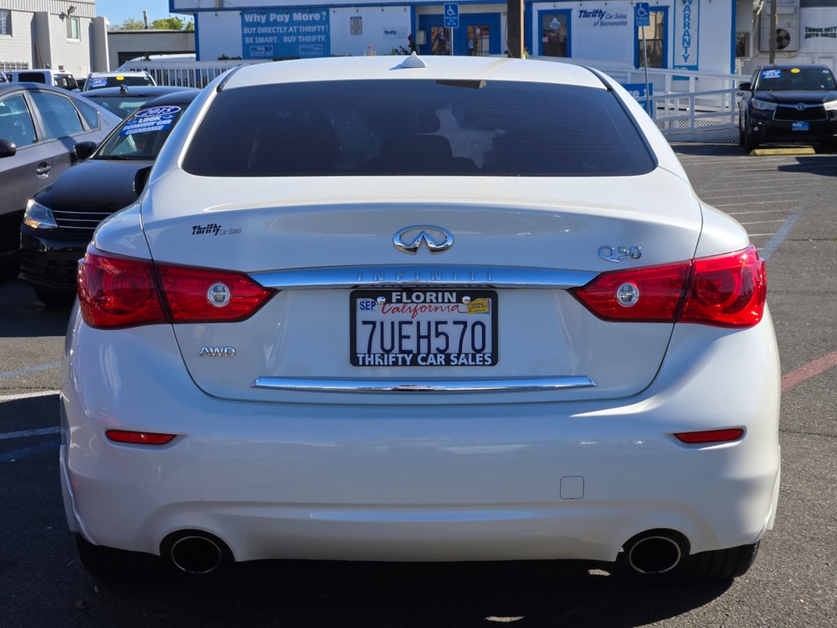 2016 Infiniti Q50 3.0t Premium photo 3