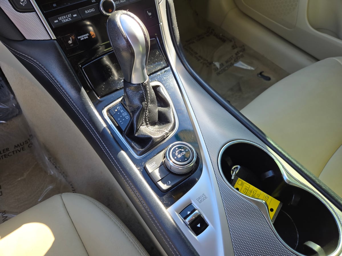 2016 Infiniti Q50 3.0t Premium photo 10