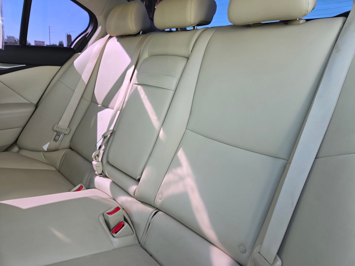 2016 Infiniti Q50 3.0t Premium photo 4