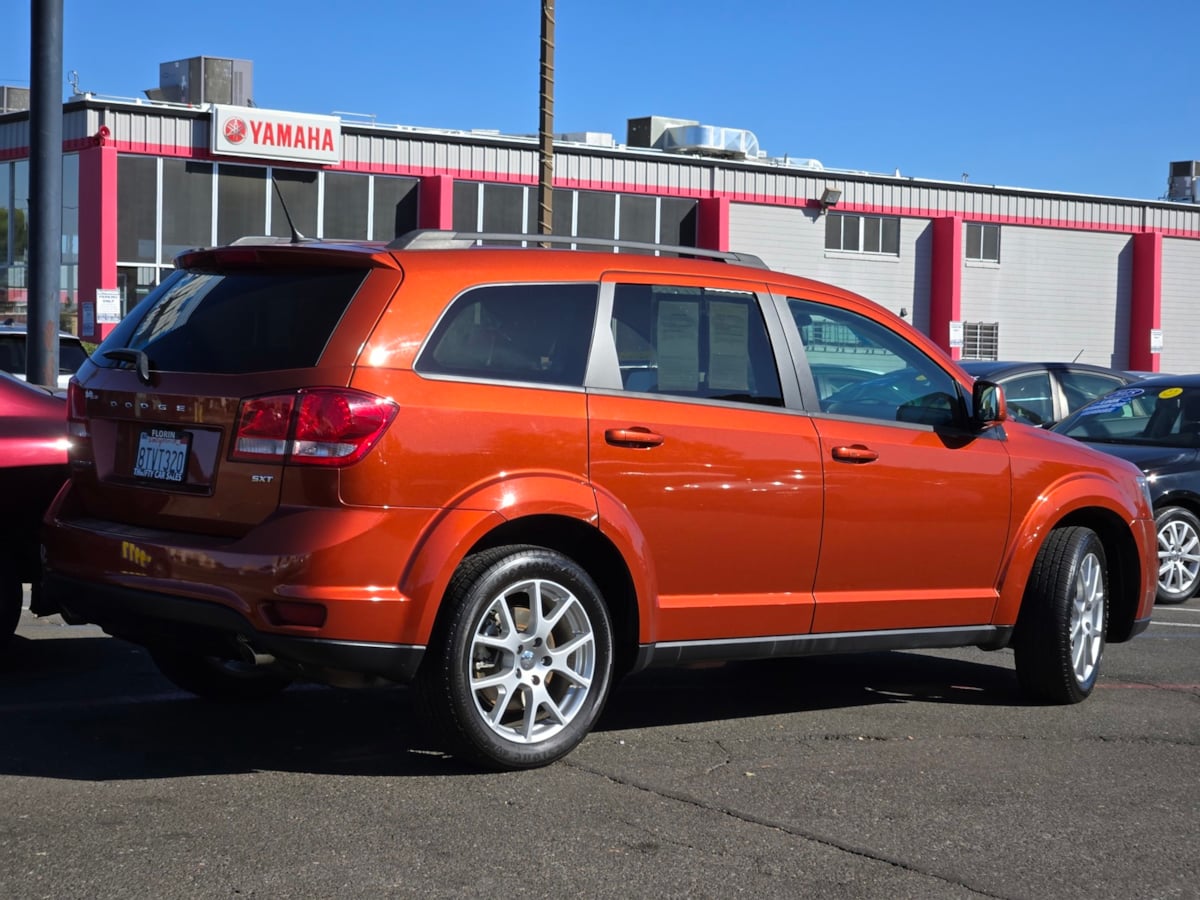2014 Dodge Journey SXT photo 5