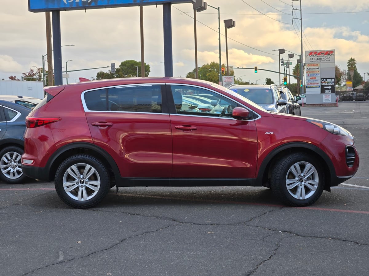 2017 Kia Sportage LX photo 3