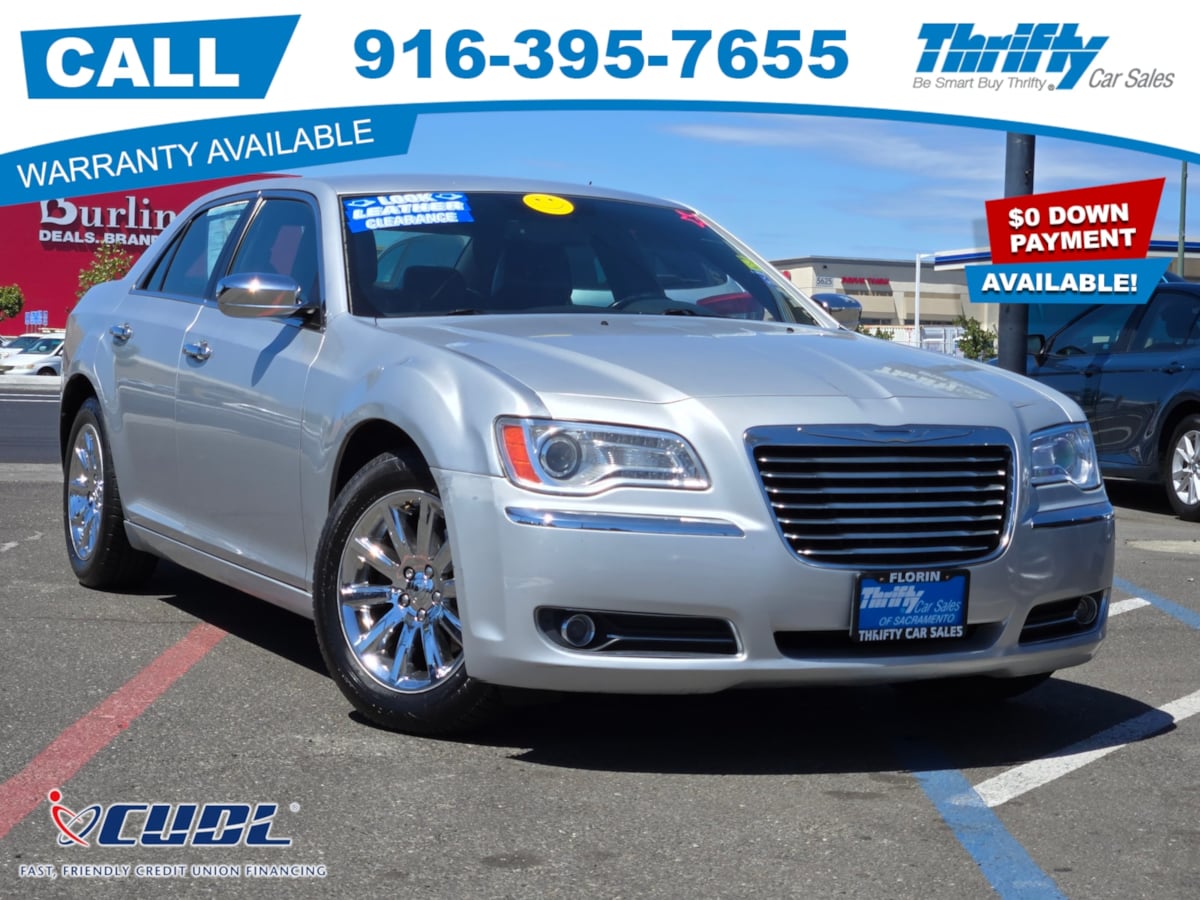 2011 Chrysler 300 Limited's photo