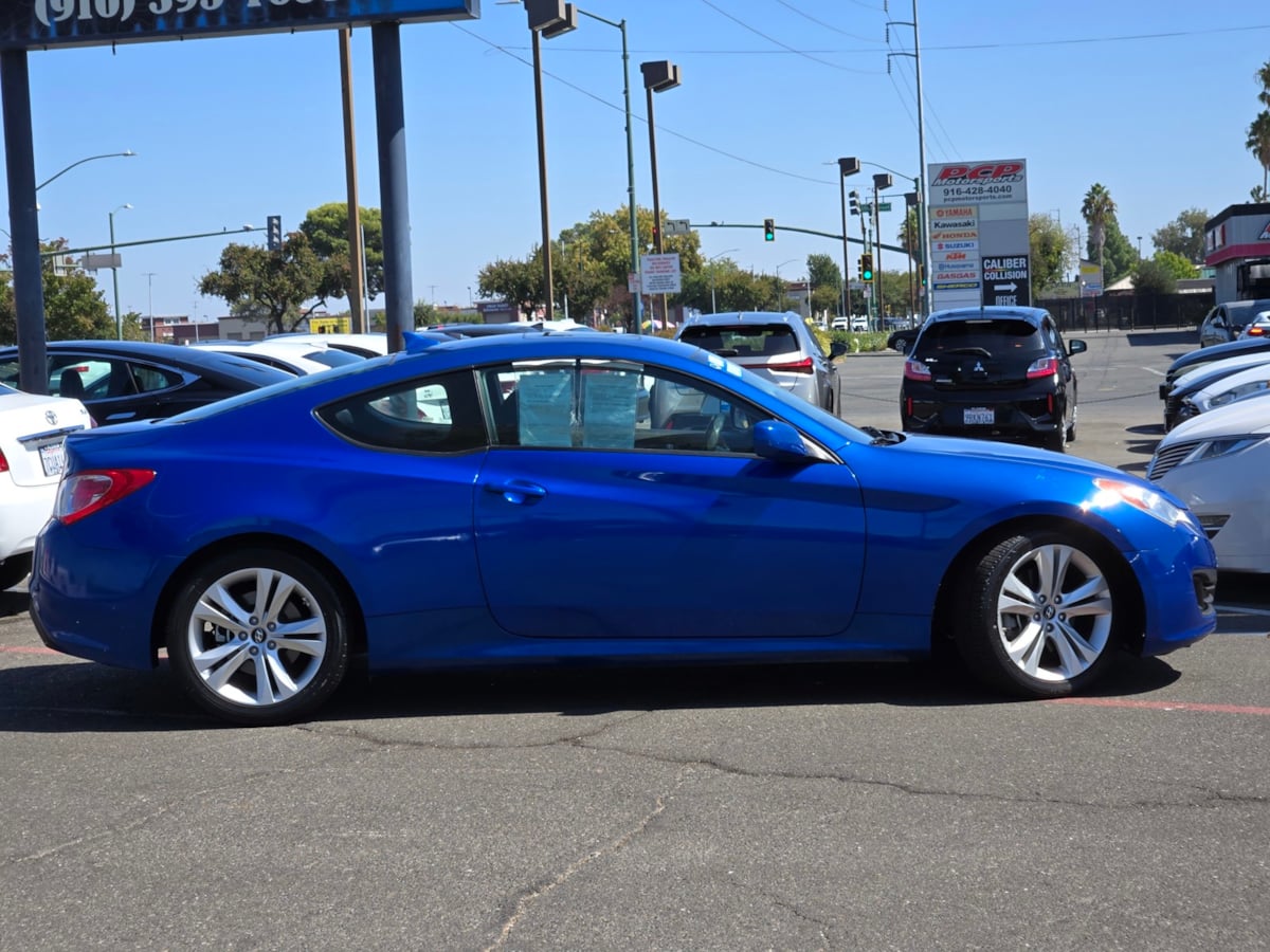 Hyundai Genesis Coupe photo 4