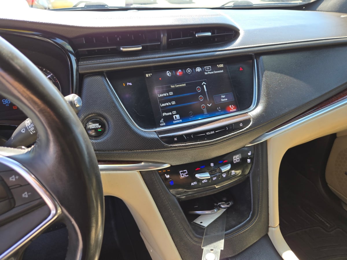 Cadillac XT5 photo 15