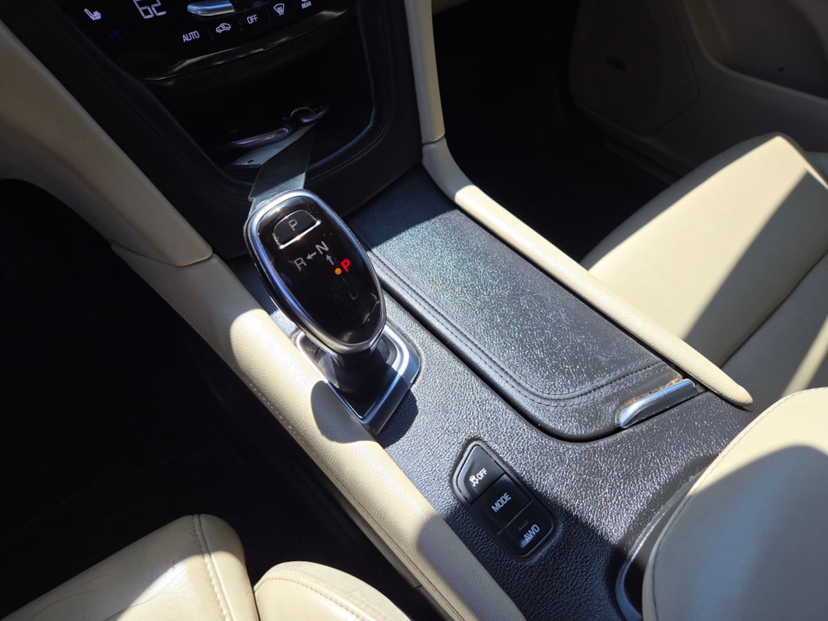 Cadillac XT5 photo 14