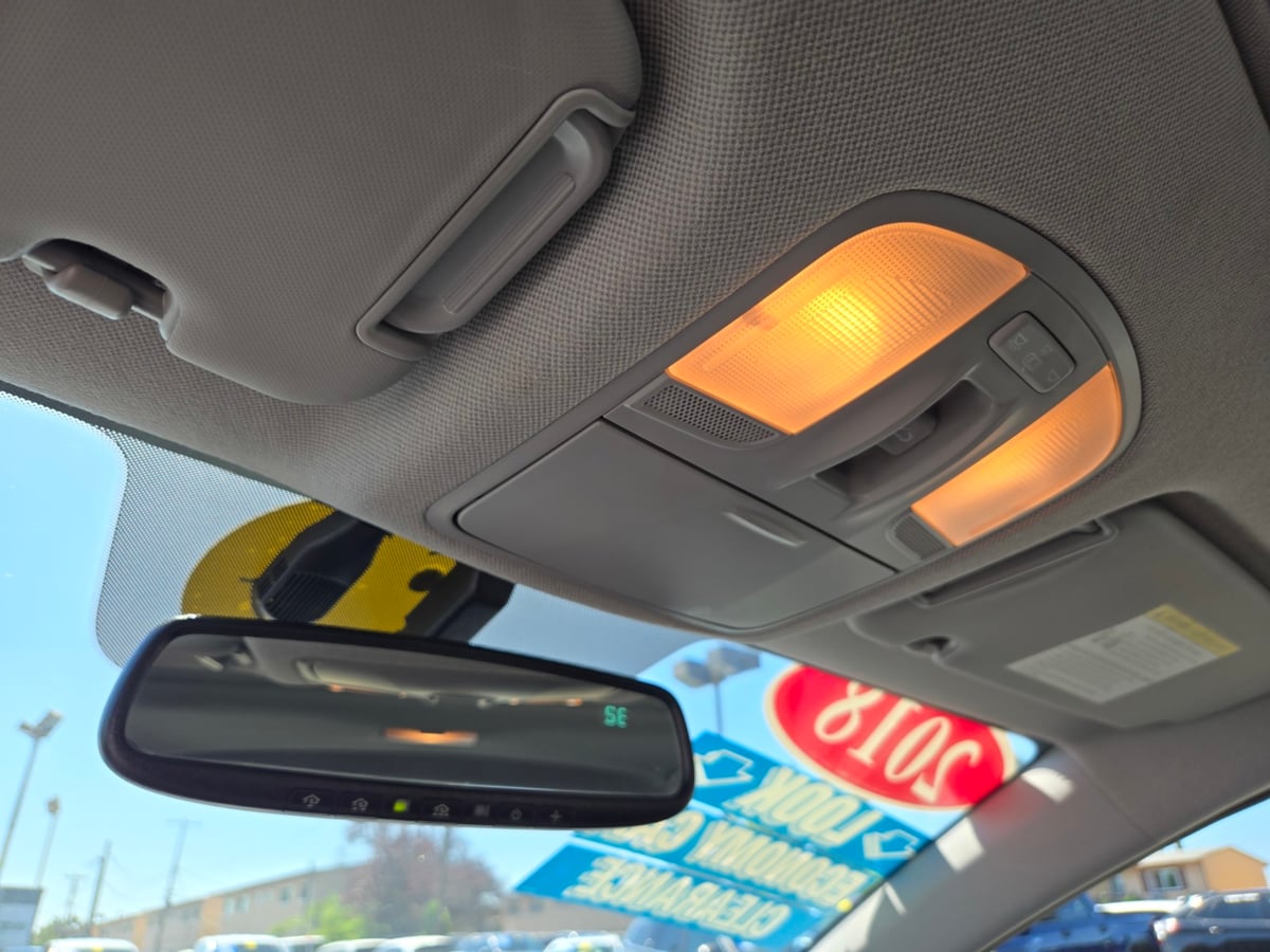 Hyundai Elantra photo 15