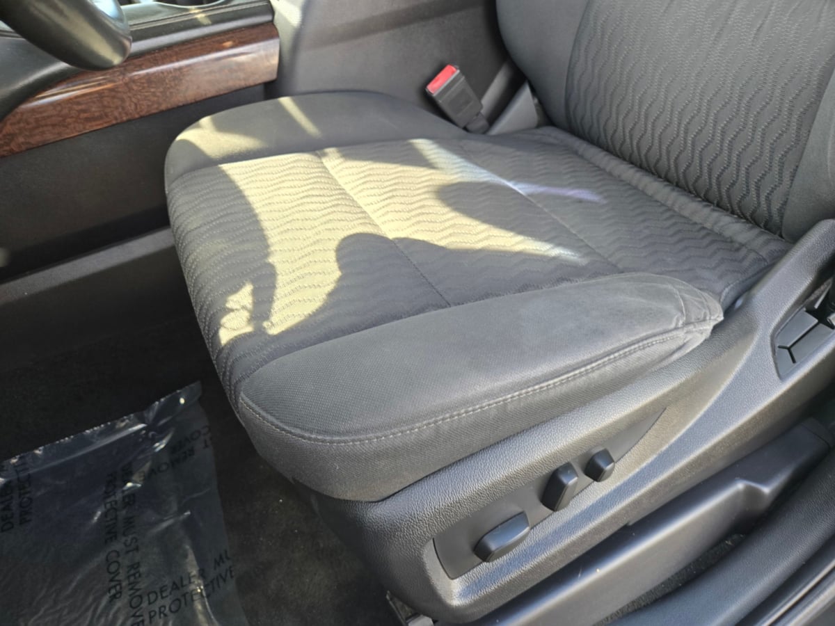 GMC Yukon photo 9