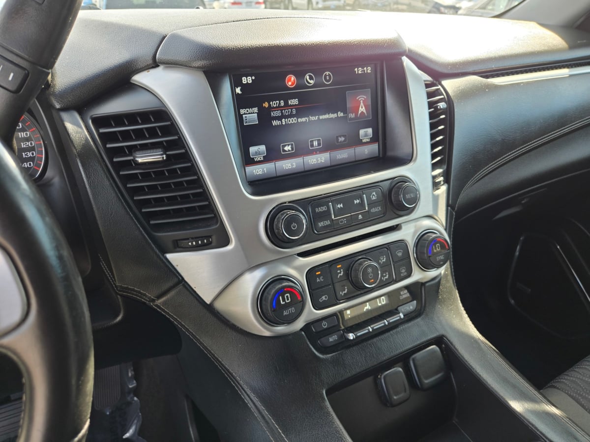 GMC Yukon photo 13
