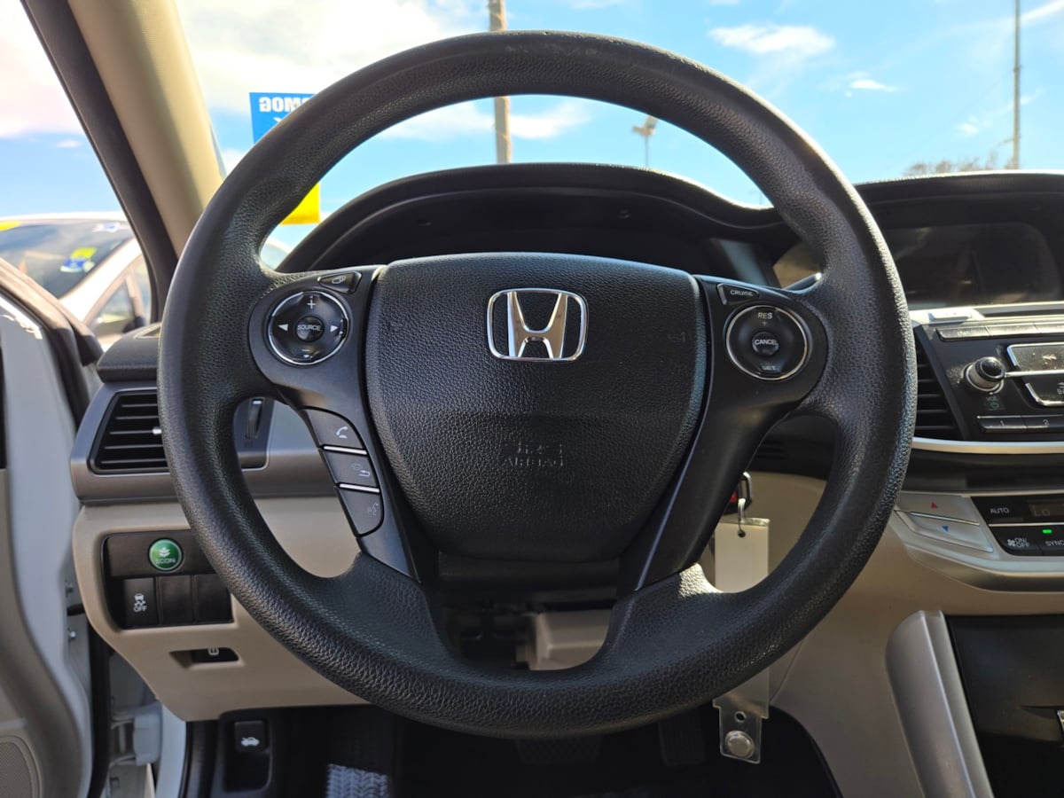 Honda Accord photo 15