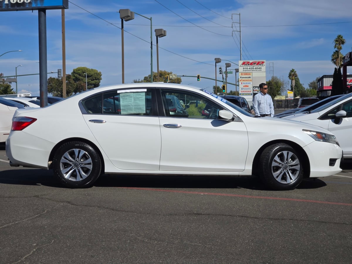 Honda Accord photo 4