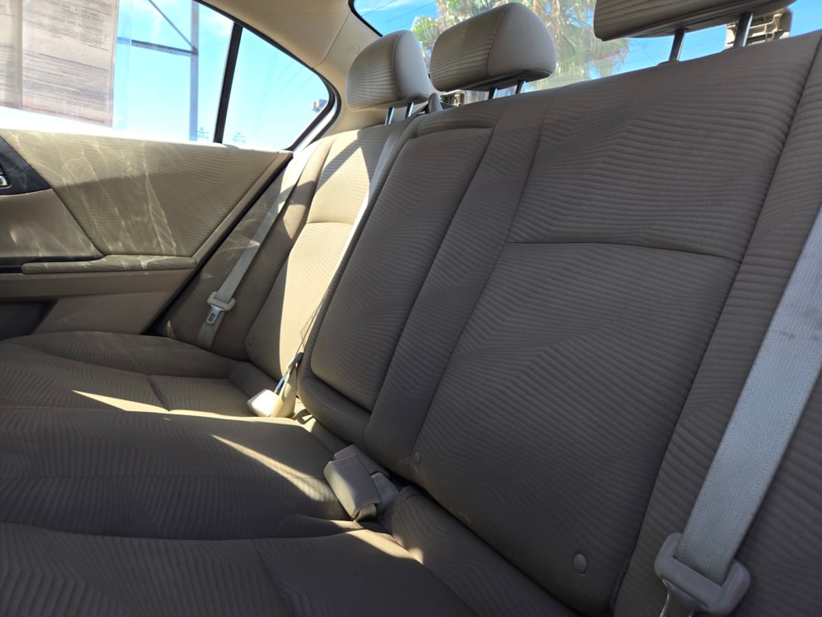 Honda Accord photo 7
