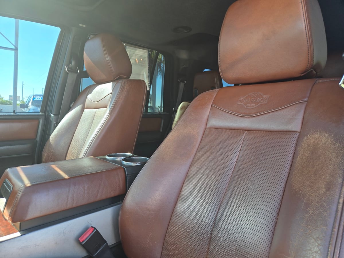 Ford Expedition photo 11