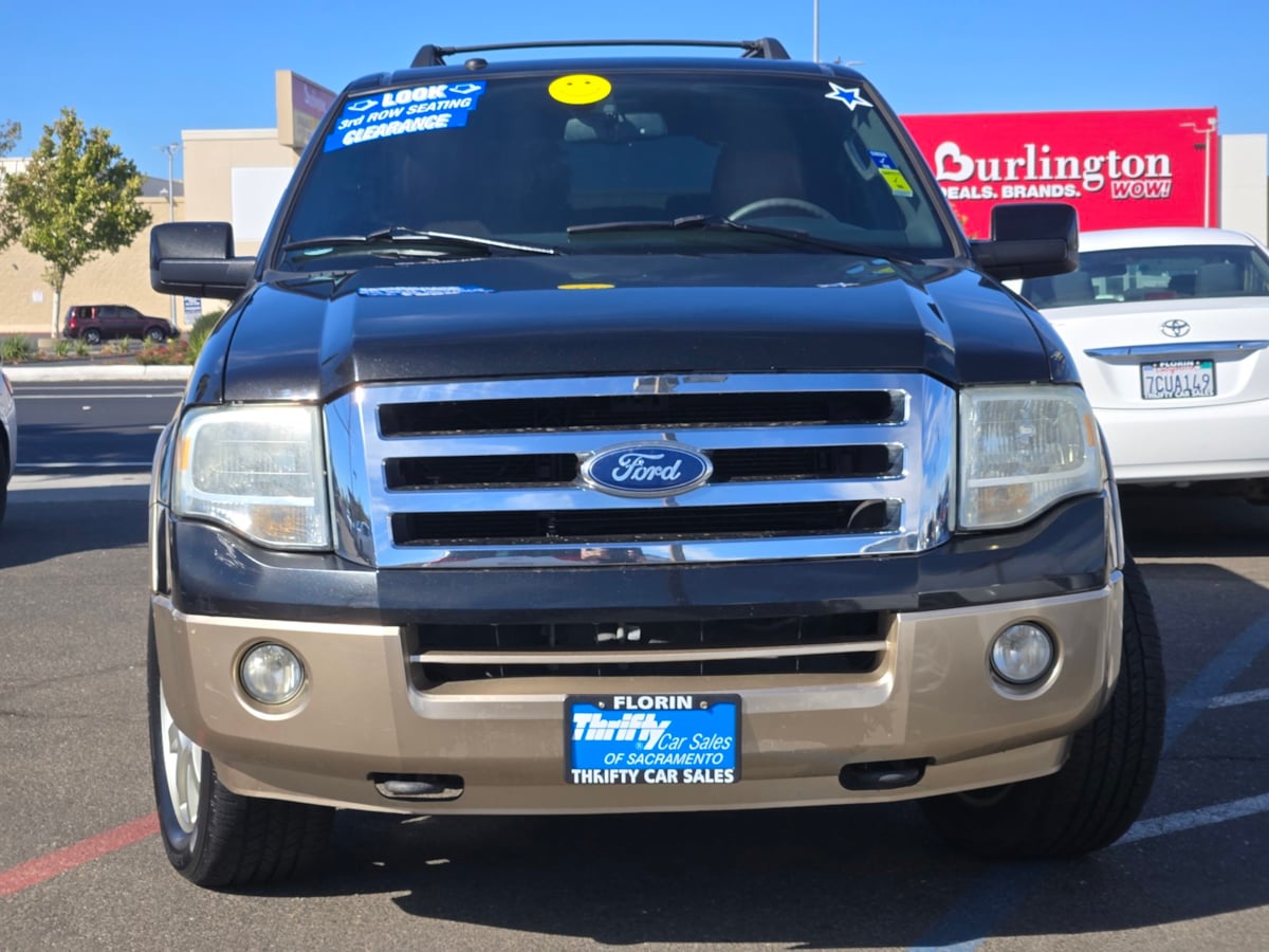 Ford Expedition photo 2