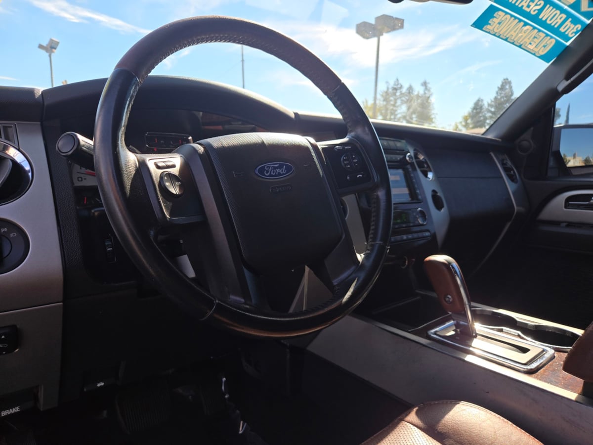 Ford Expedition photo 12