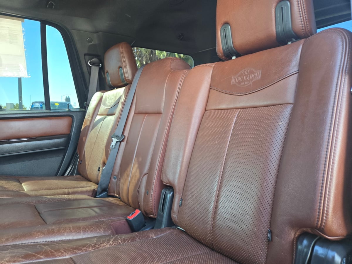 Ford Expedition photo 8