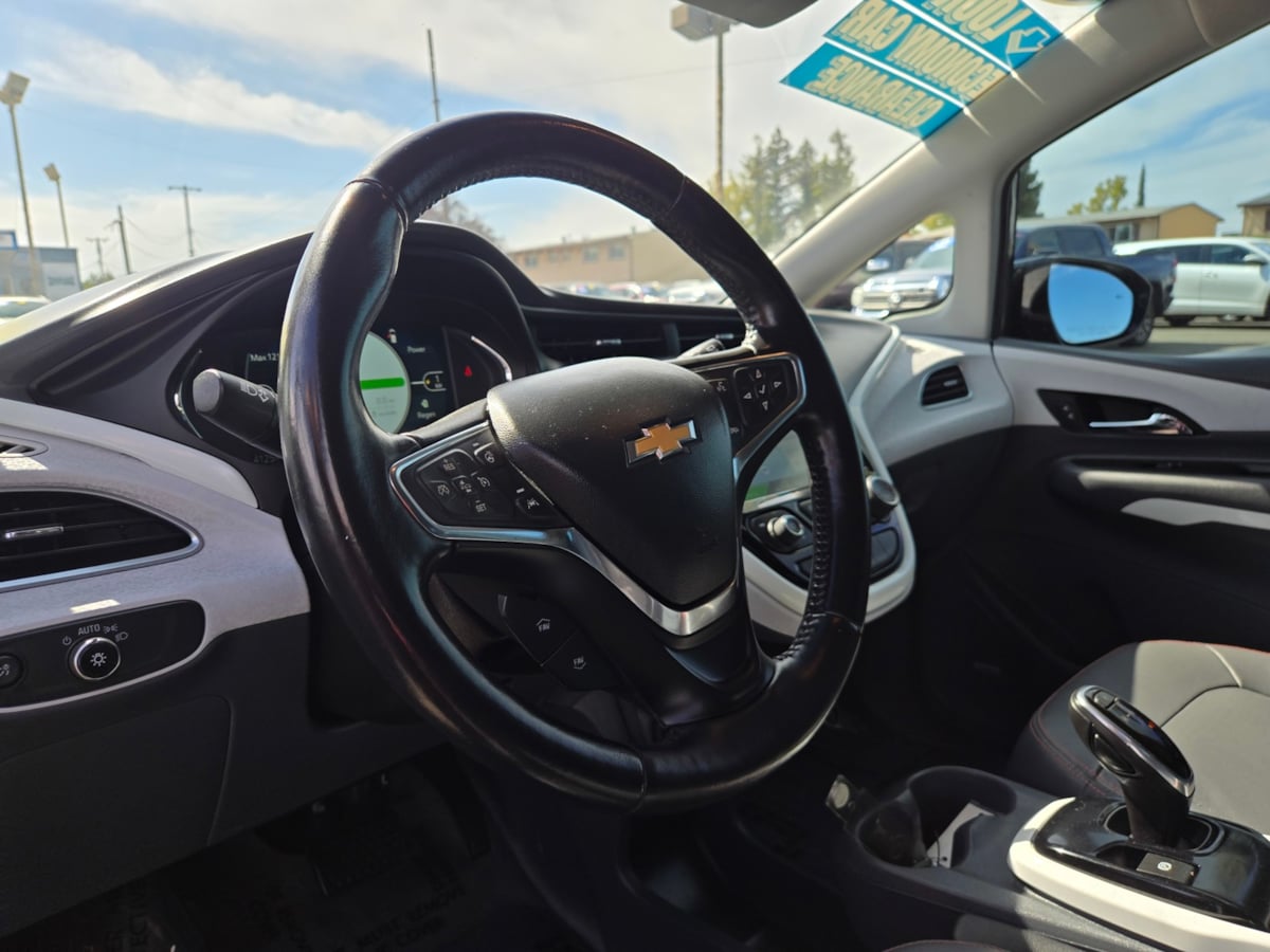 Chevrolet Bolt EV photo 10