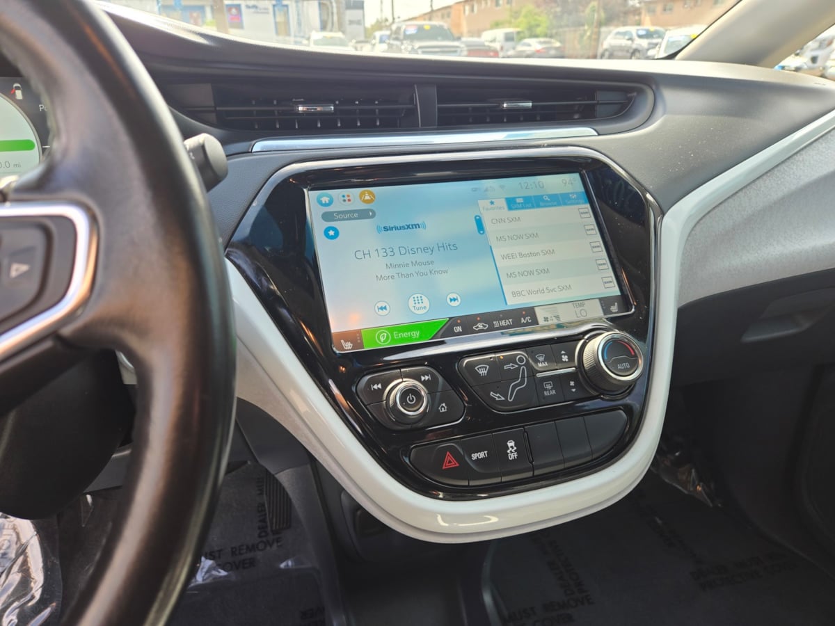 Chevrolet Bolt EV photo 13