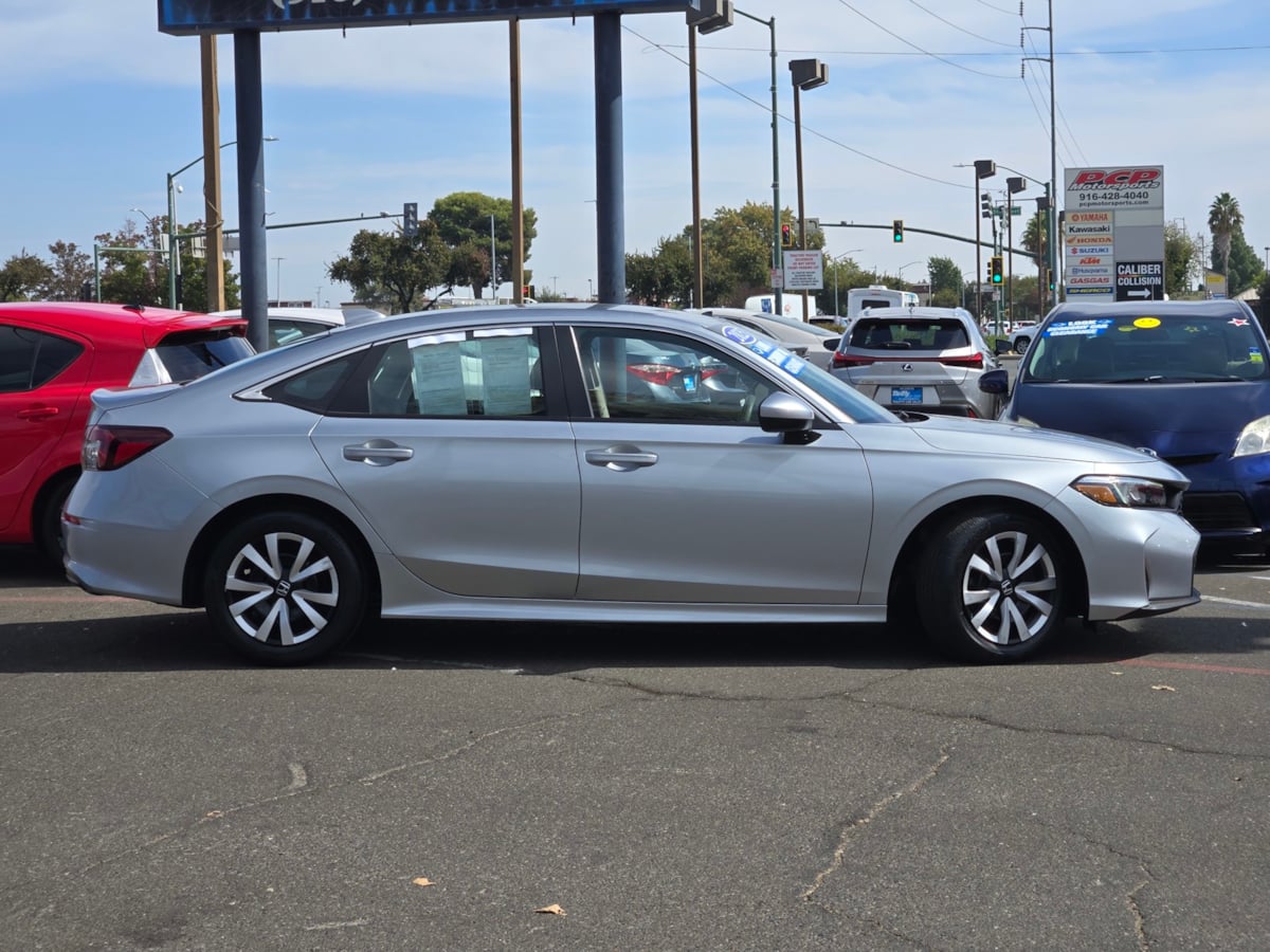 Honda Civic photo 4