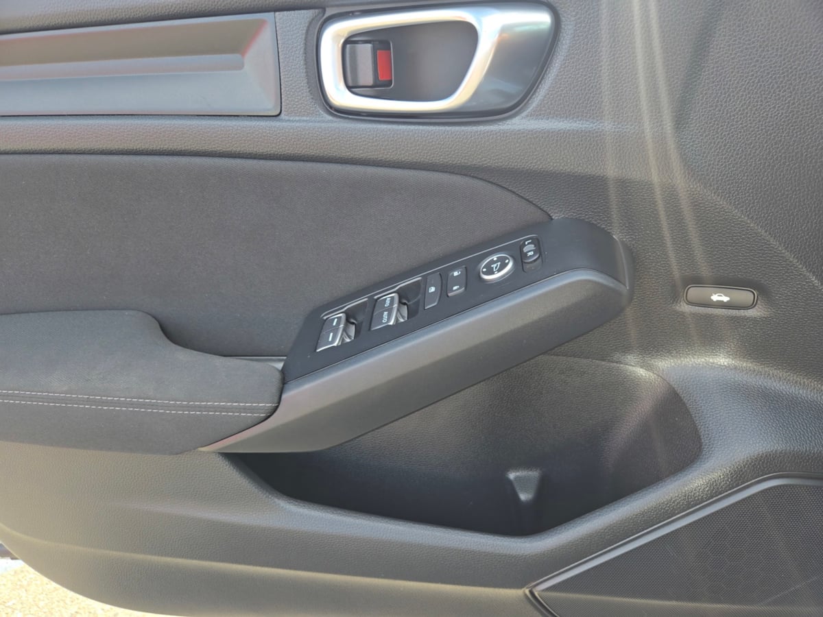 Honda Civic photo 11