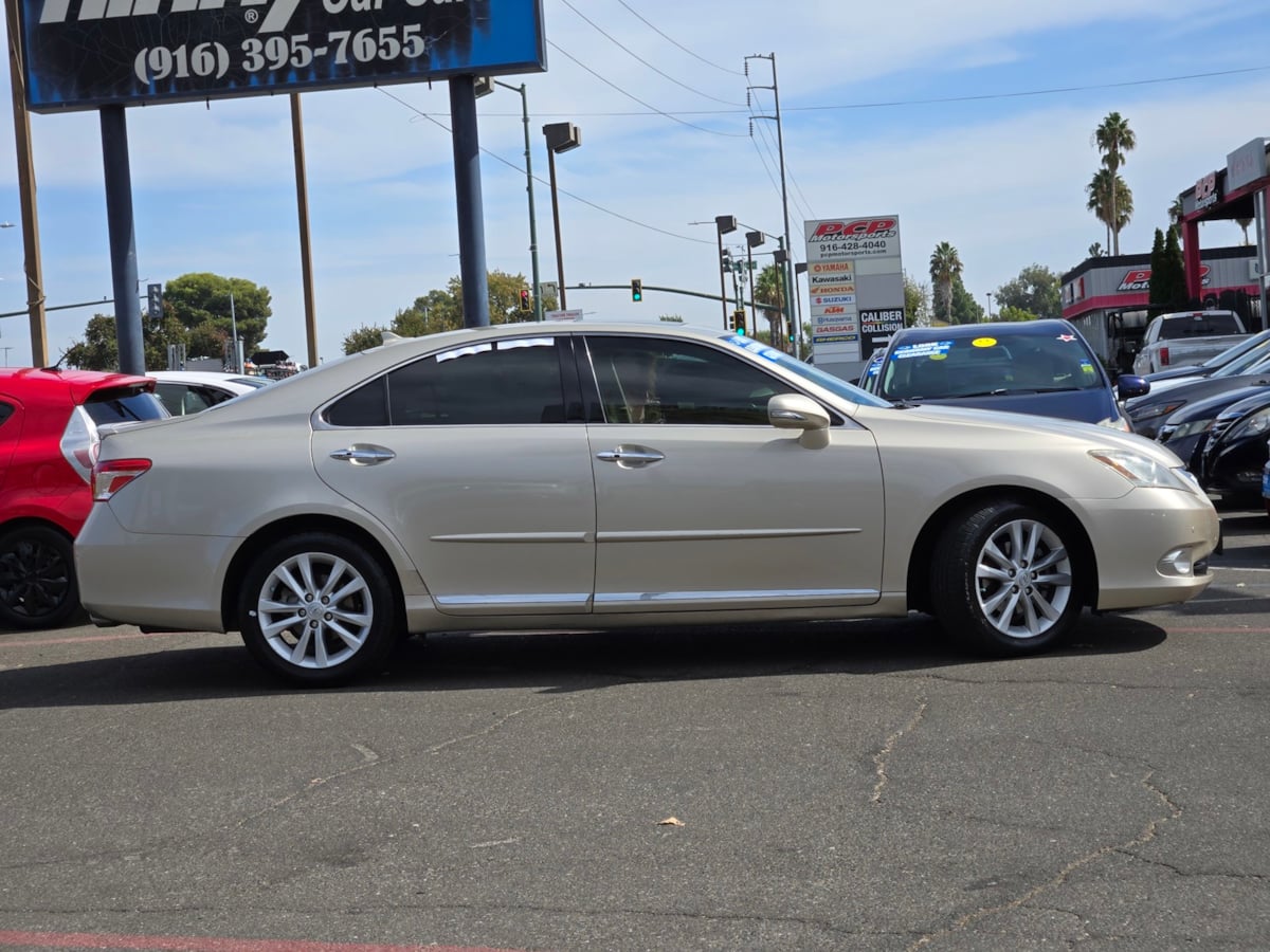 Lexus ES photo 4