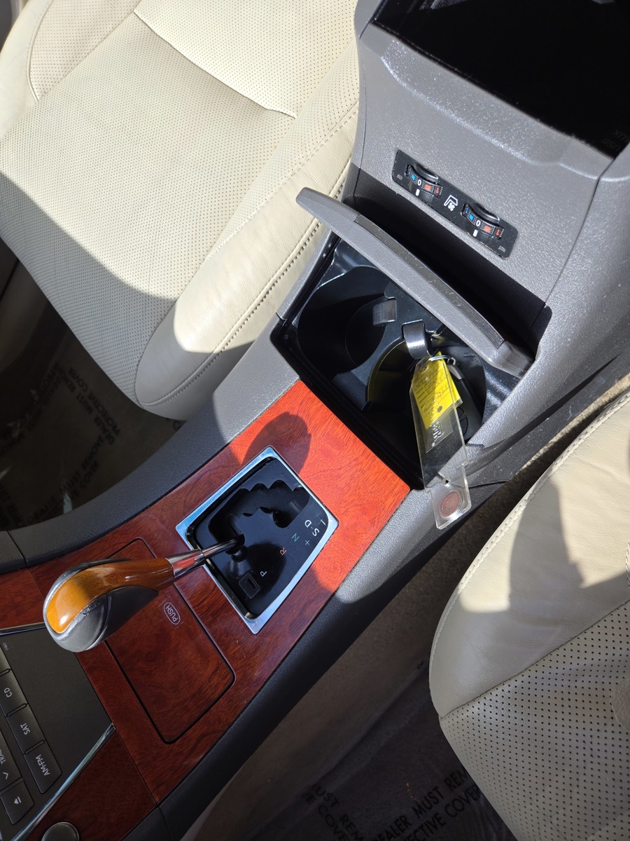 Lexus ES photo 13