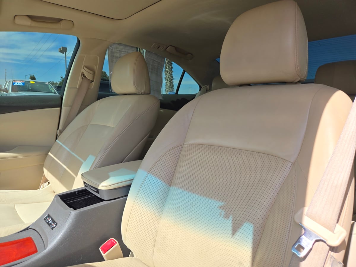 Lexus ES photo 9