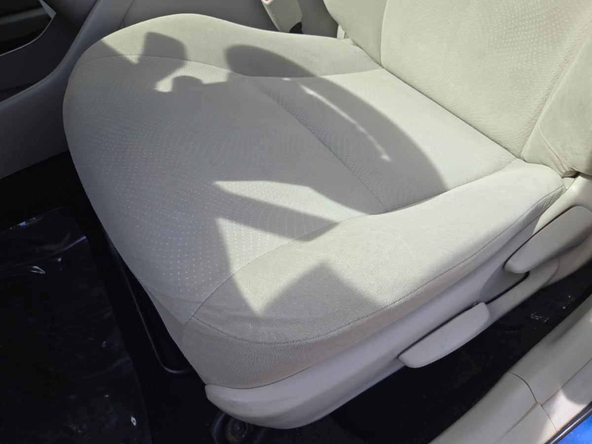 Toyota Prius photo 8