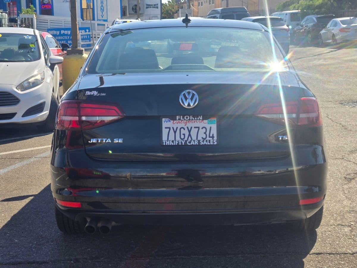 Volkswagen Jetta photo 5